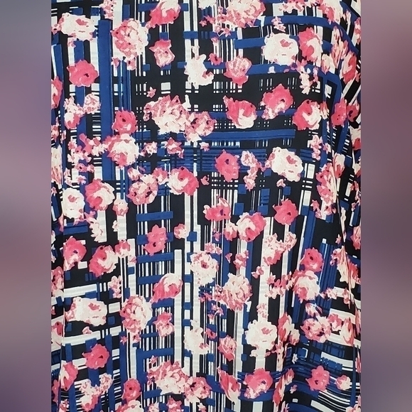 Floral patterened tank top, blue and pink, size L - Picture 4 of 7